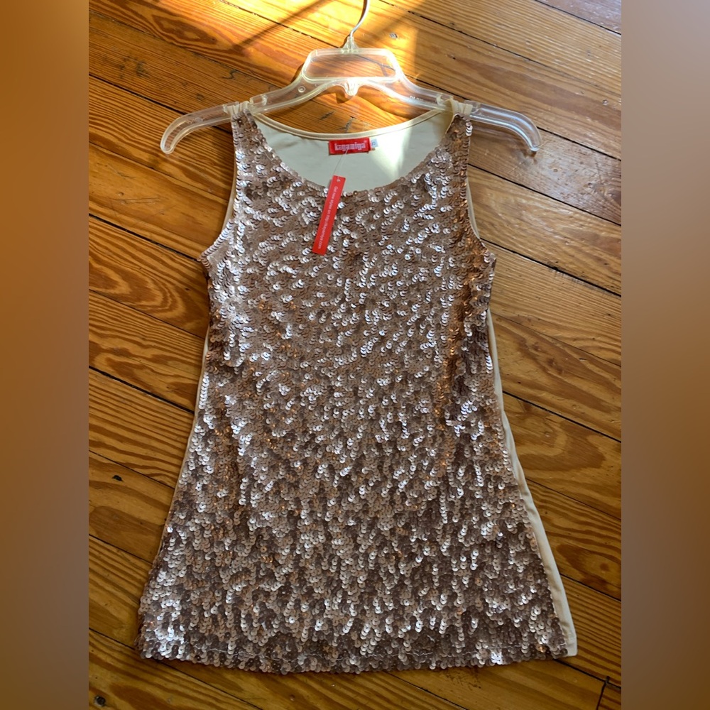 SALE! 😎 NWT! Kayamiya Gold Sequin Tank Top